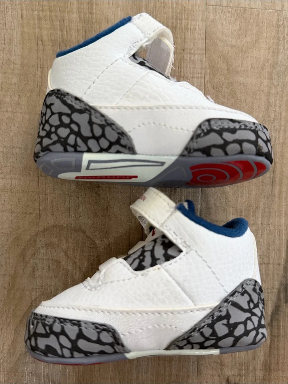 Baby Jordan 3 Retro True Blue Crib Sneakers - size 1c